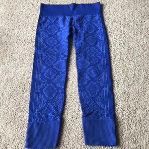 Lululemon cropped pants